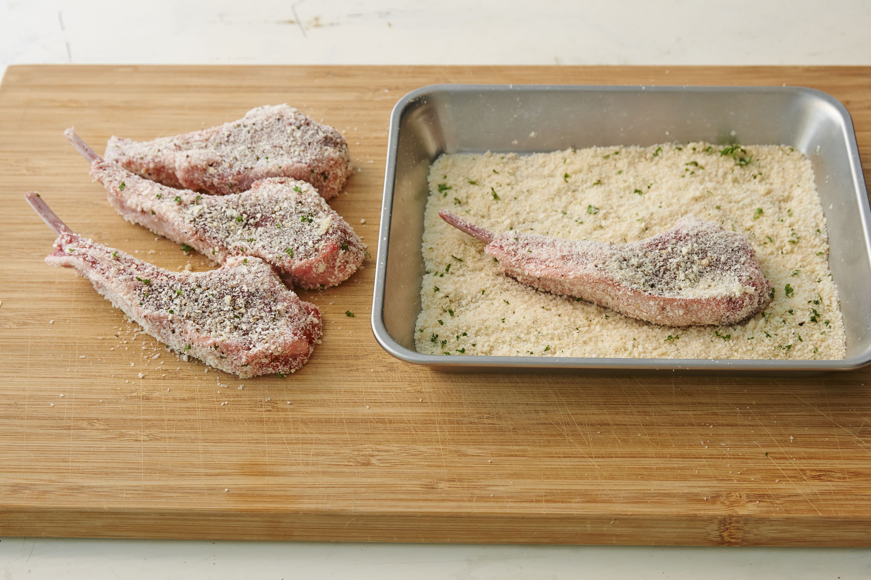 ラムチョップのパン粉焼き ミントソース