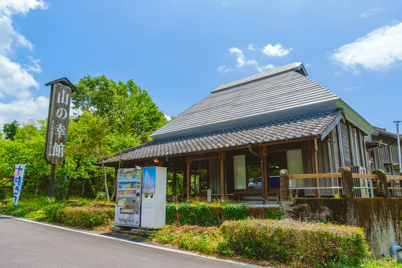 隠れたそばの名店でランチ